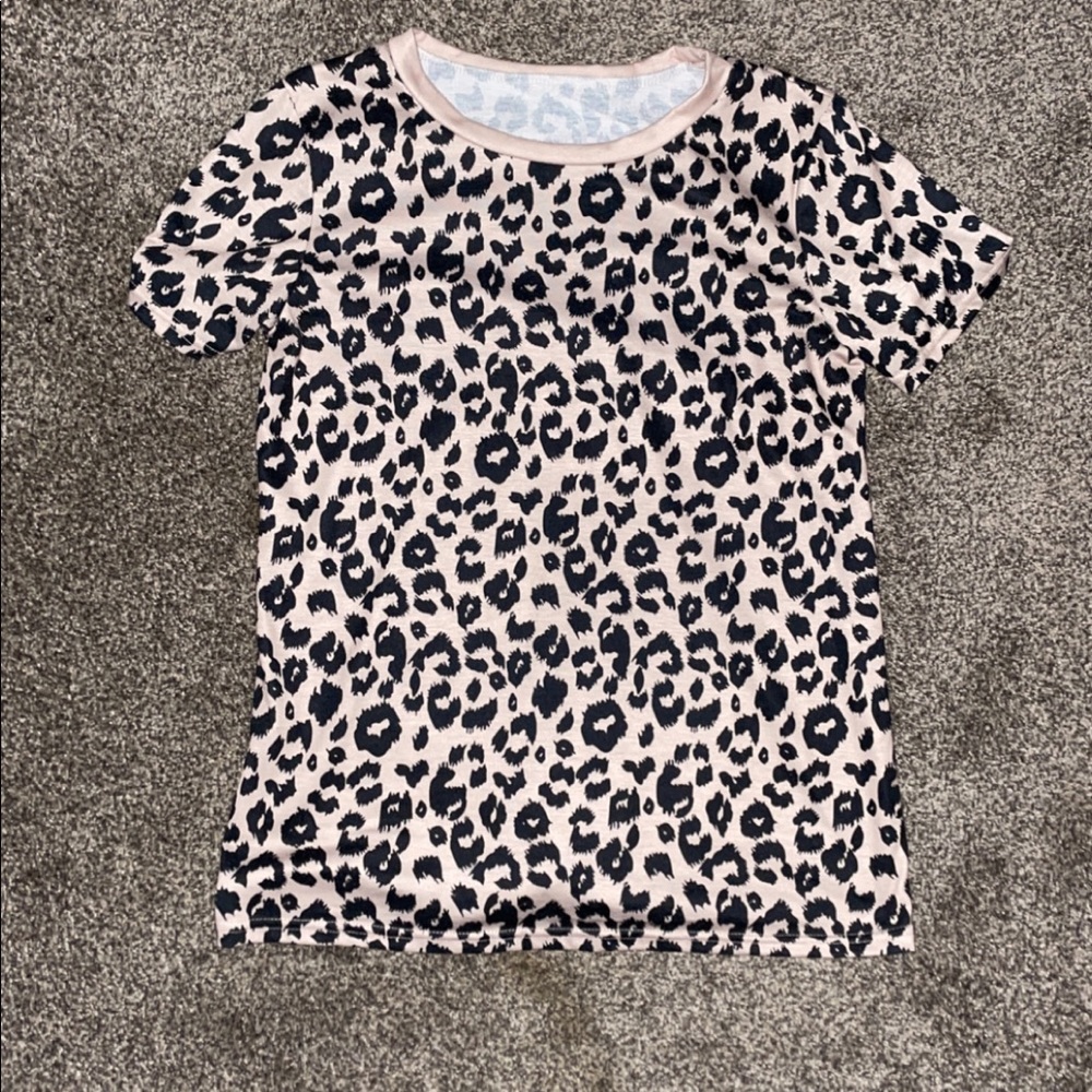 Leopard tee